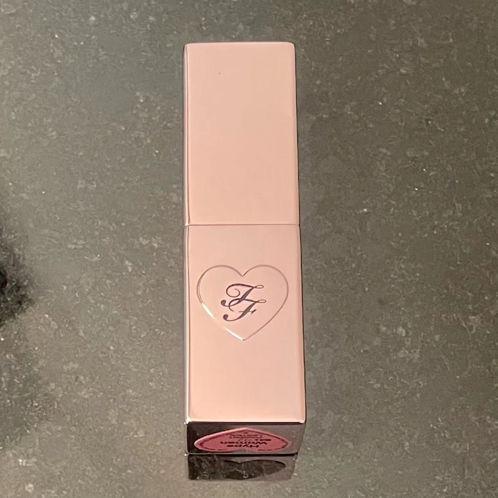Too Faced Lady Bold Lipstick - Picture 4 of 8